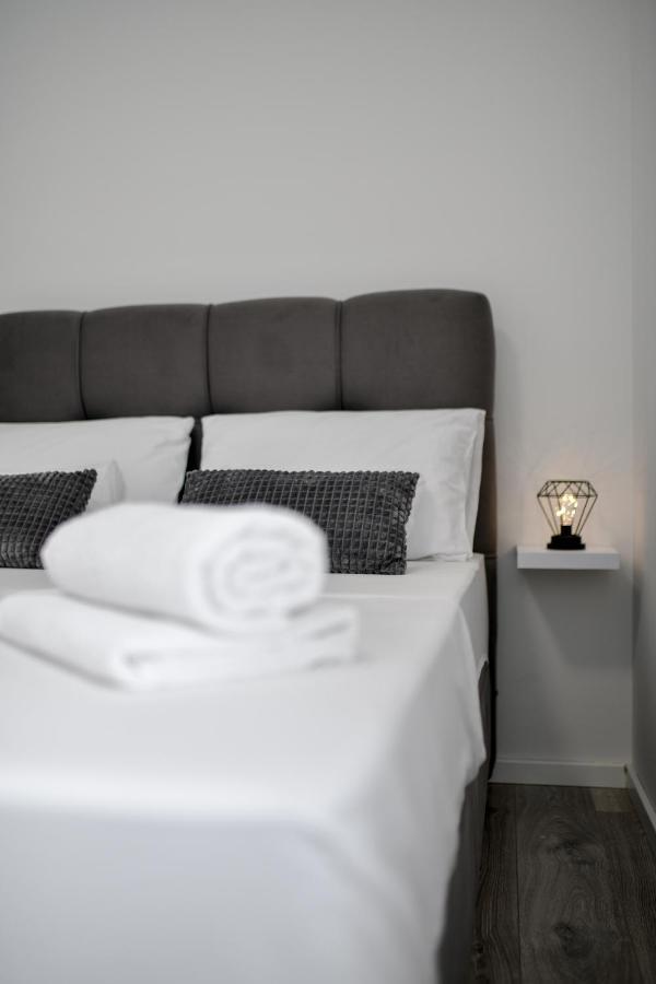 Luxe Apartments 자다르 외부 사진