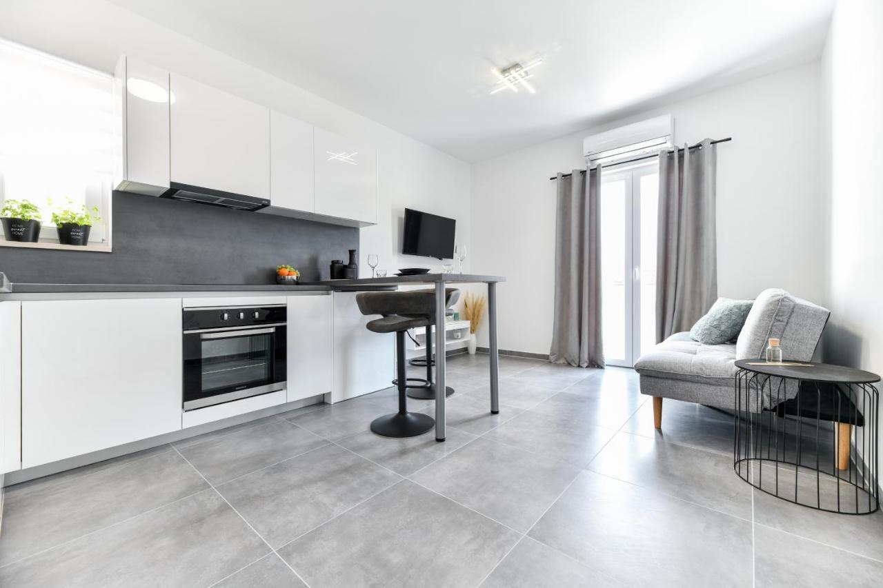 Luxe Apartments 자다르 외부 사진
